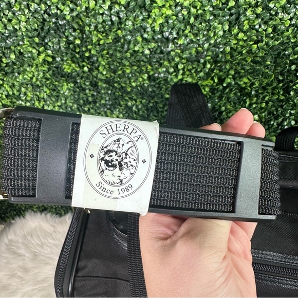 Sherpa Black delta pet carrier cargo new - Picture 5 of 16